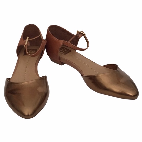 Dolce Vita tan and bronze flats size 8 - Picture 1 of 8